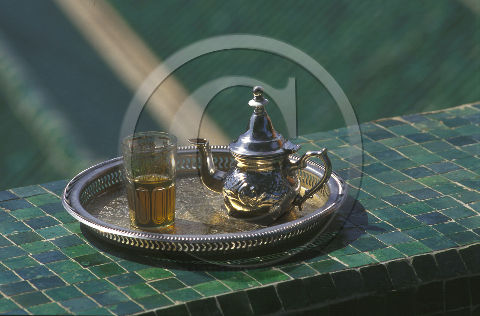 MAROC SUD   FES.SERVICE DE THE À LA MENTHE