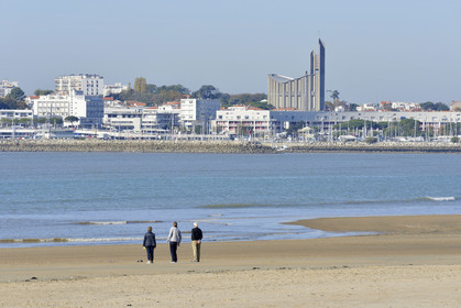France charente maritime royan plage front mer