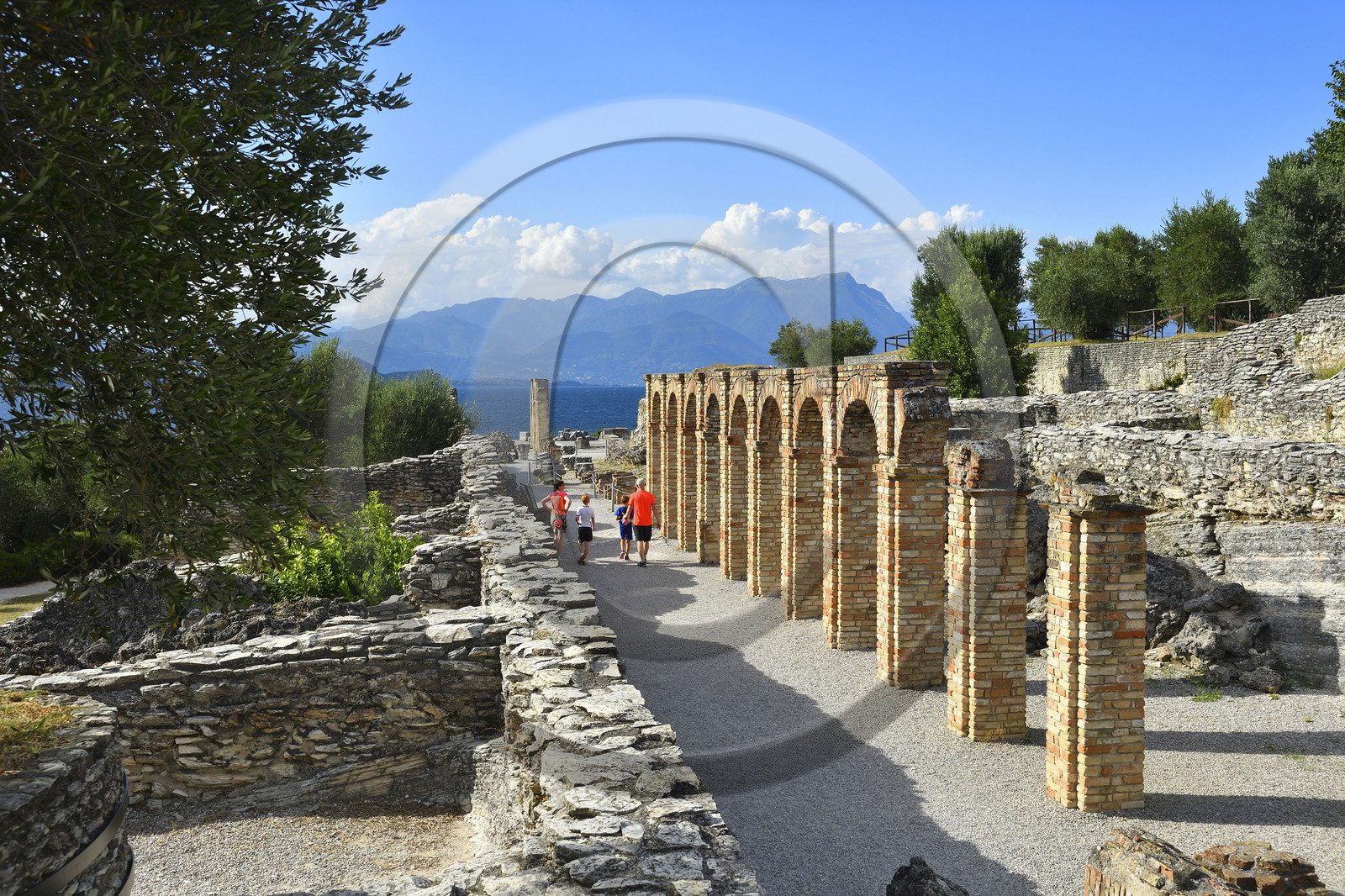 Italie lombardie lac garde sirmione grotte