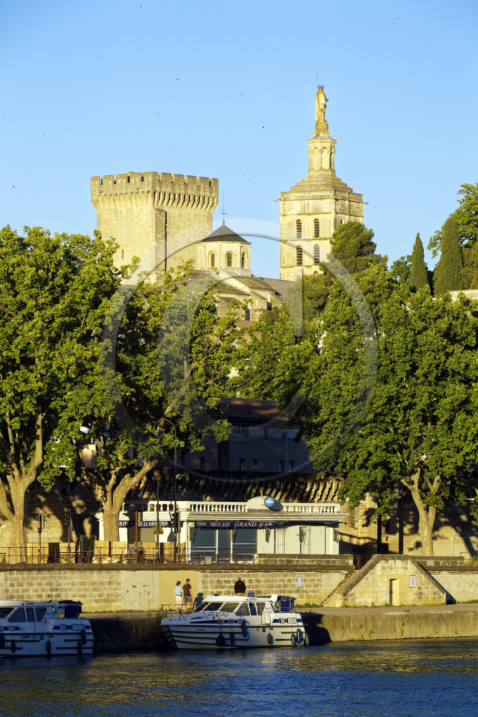 France, Avignon