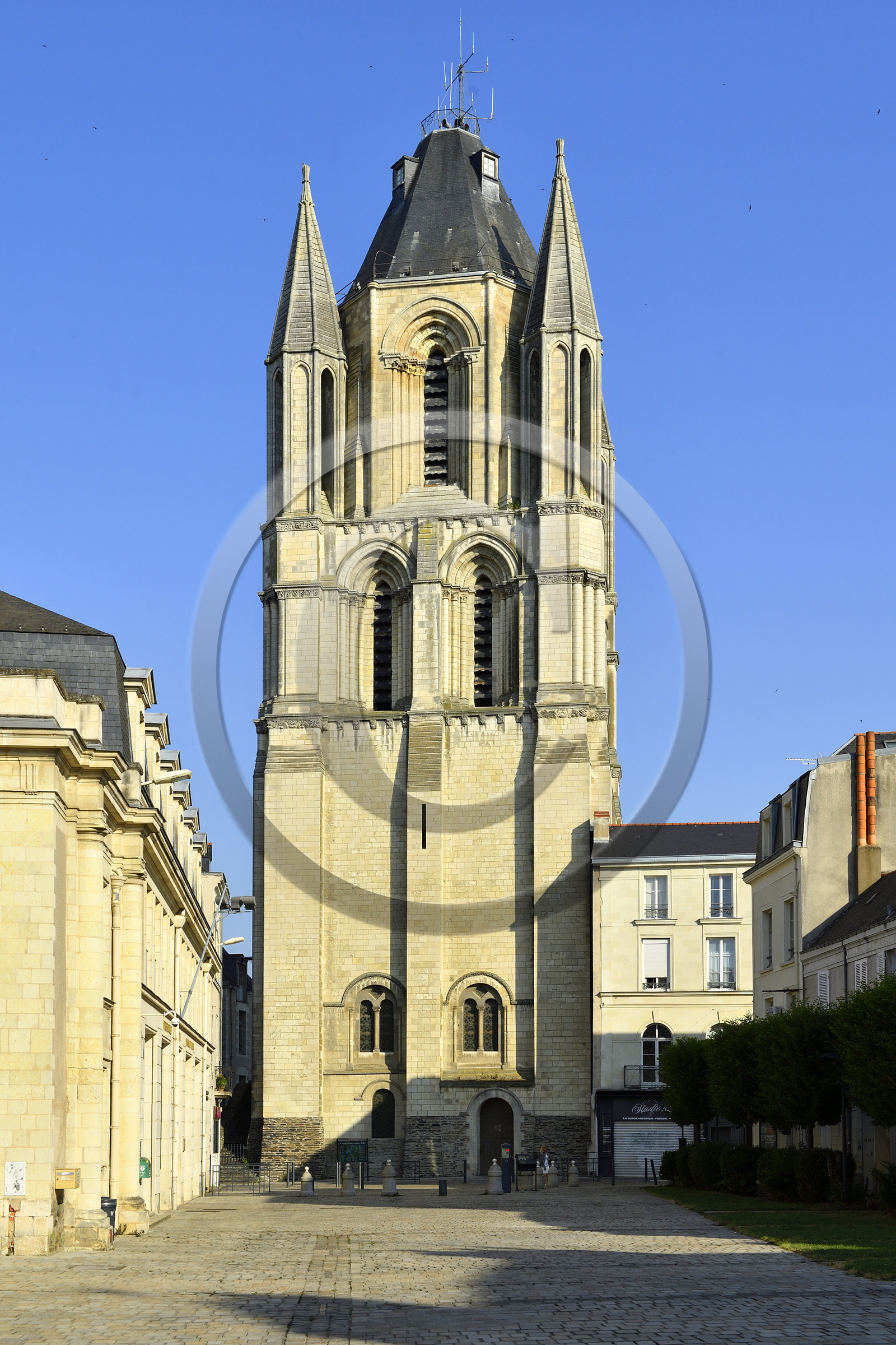 France, Angers