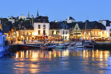 France, Auray