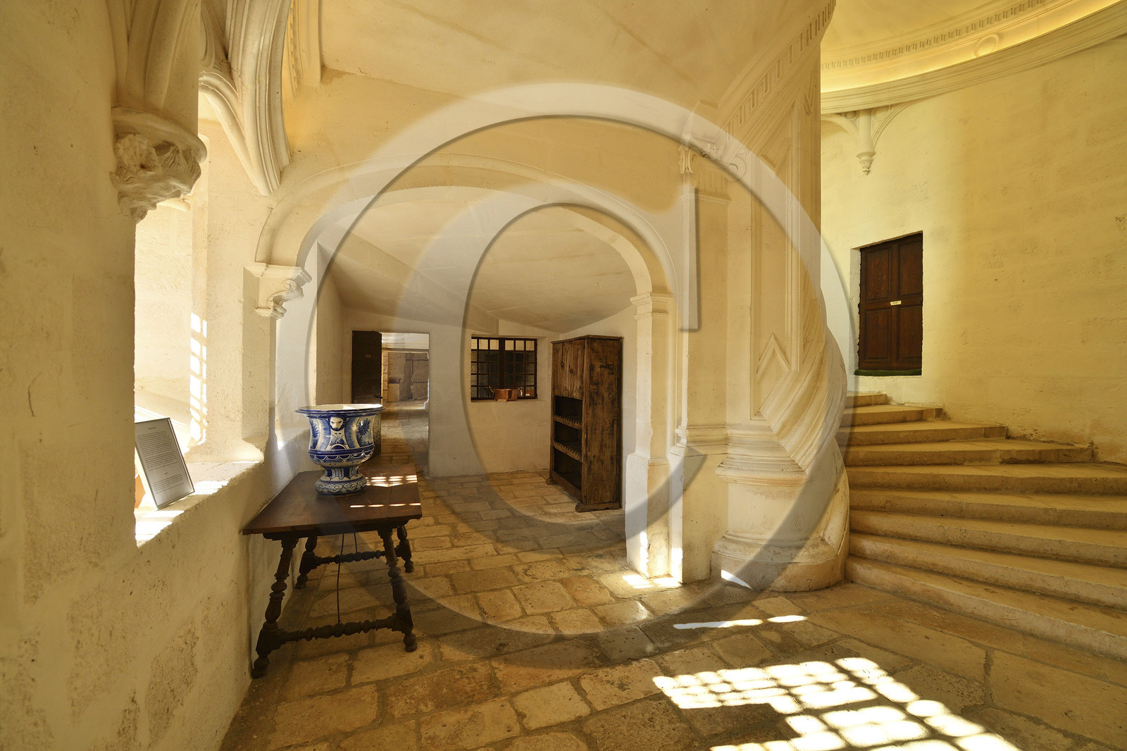 France charente rochefoucauld chateau surplombant tardoire