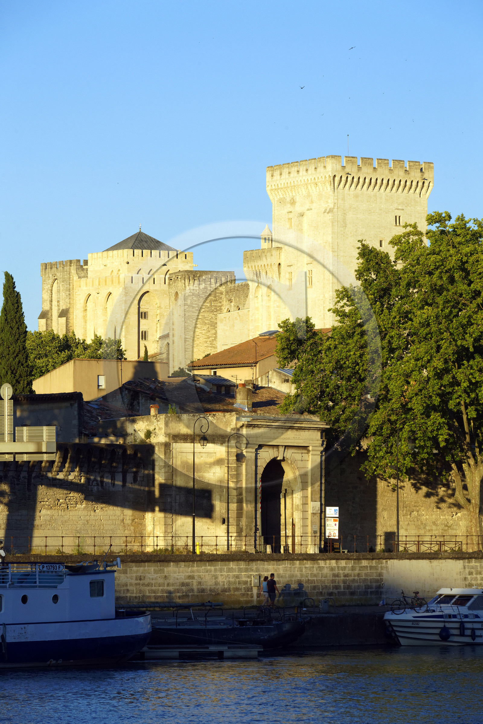 France, Avignon