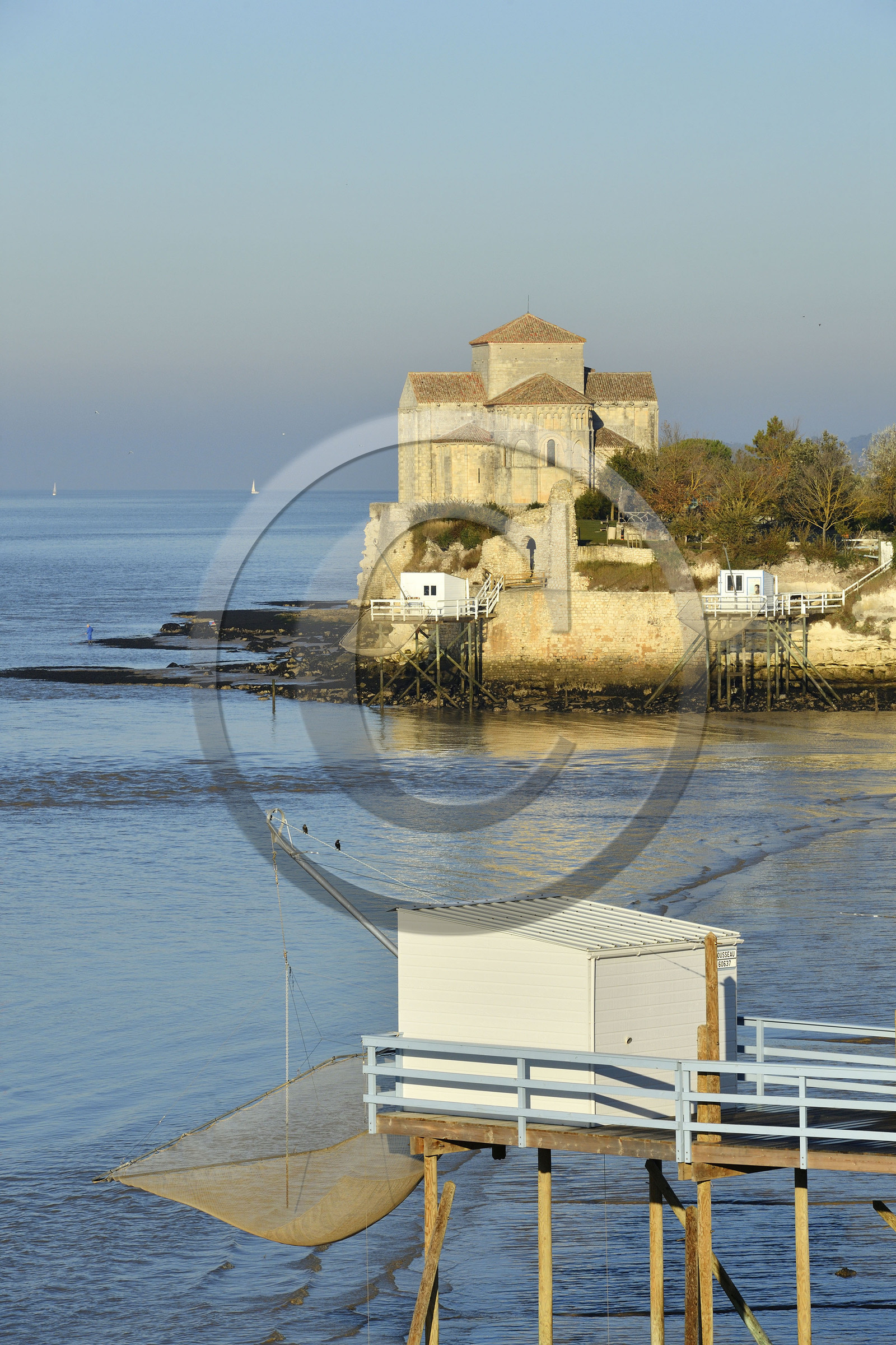 France charente maritime estuaire gironde saintonge talmont sur gironde
