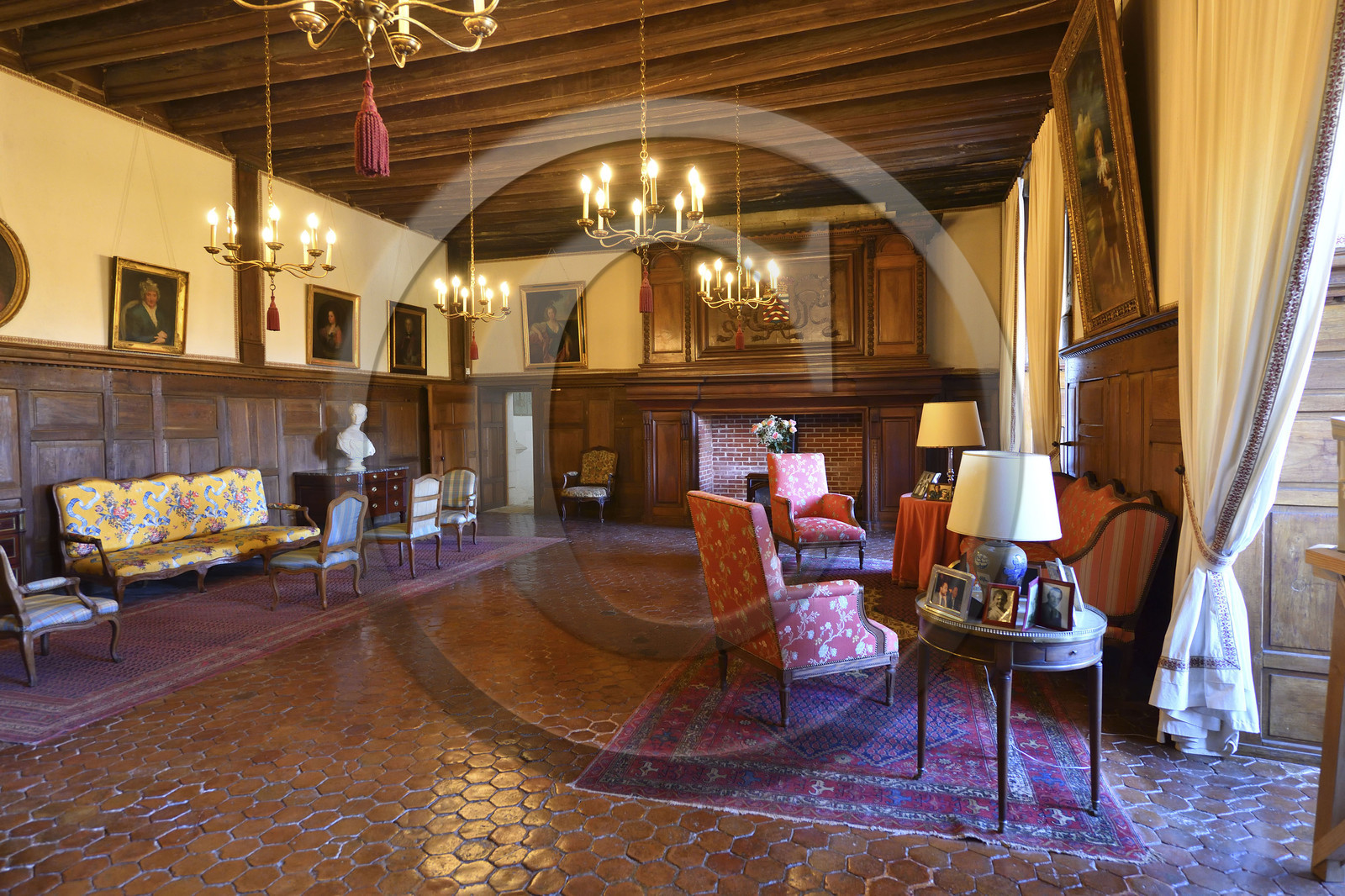 France charente rochefoucauld chateau surplombant tardoire