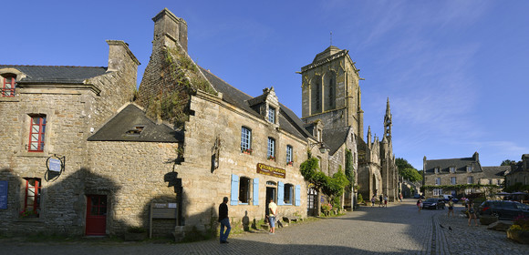 France, Locronan