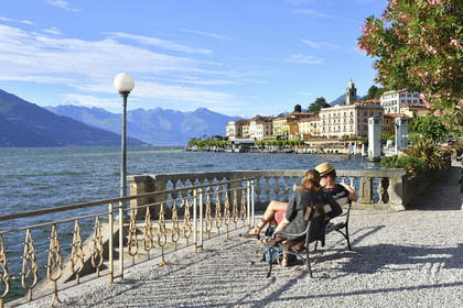 Italie lombardie lac come village bellagio