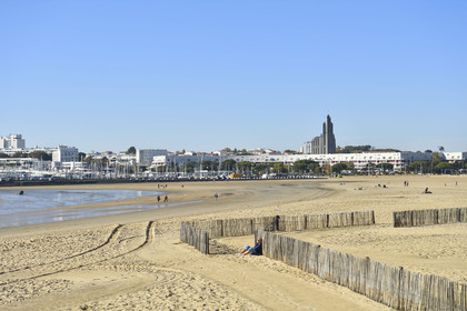 France charente maritime royan plage front mer
