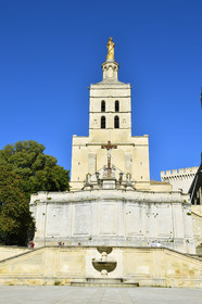 France, Avignon