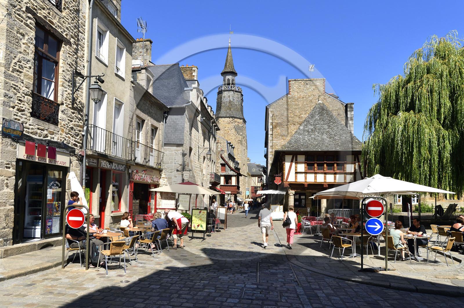 France, Dinan