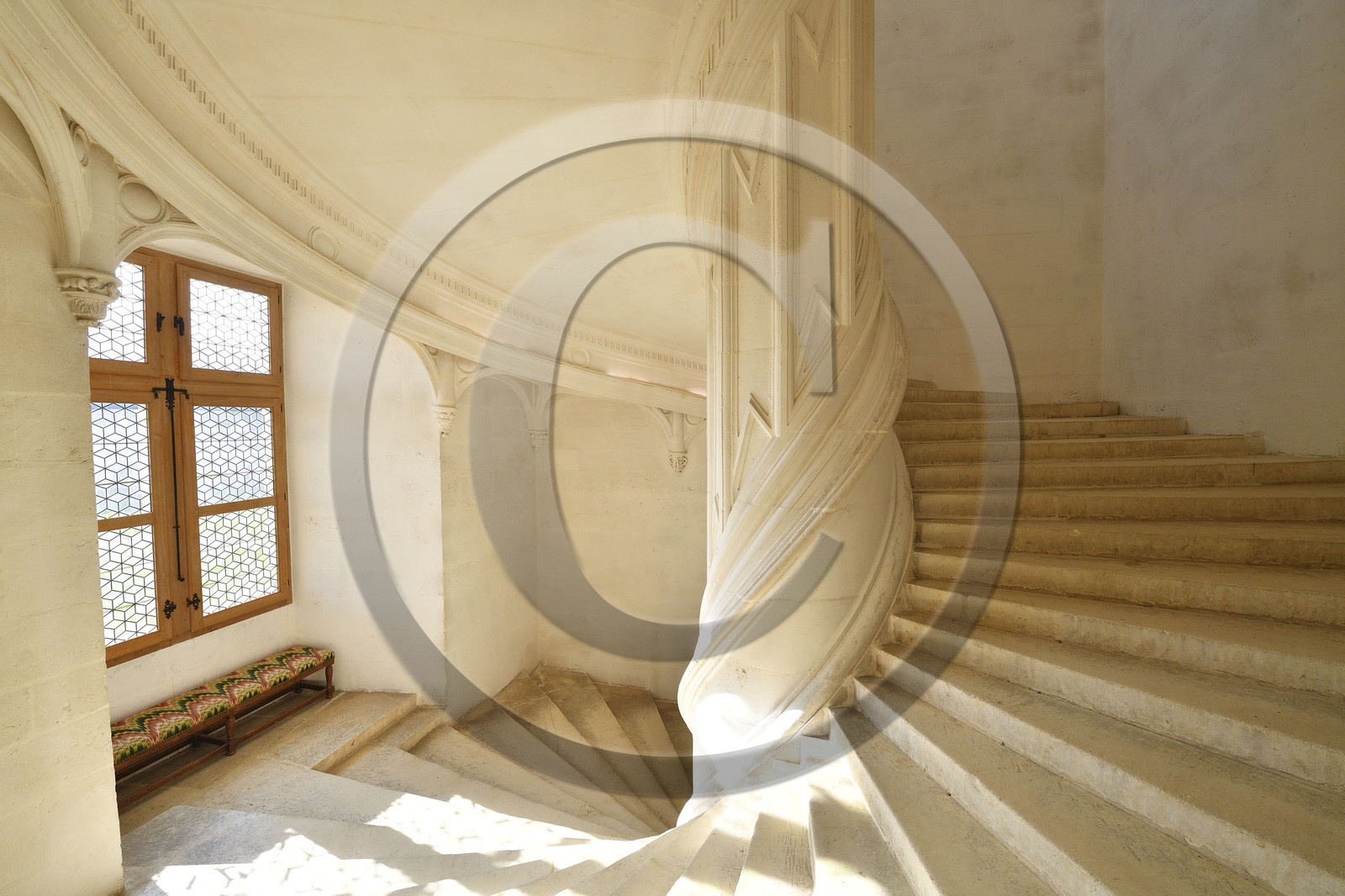 France charente rochefoucauld chateau surplombant tardoire