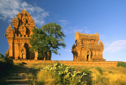 Po Klong Garai, Vietnam