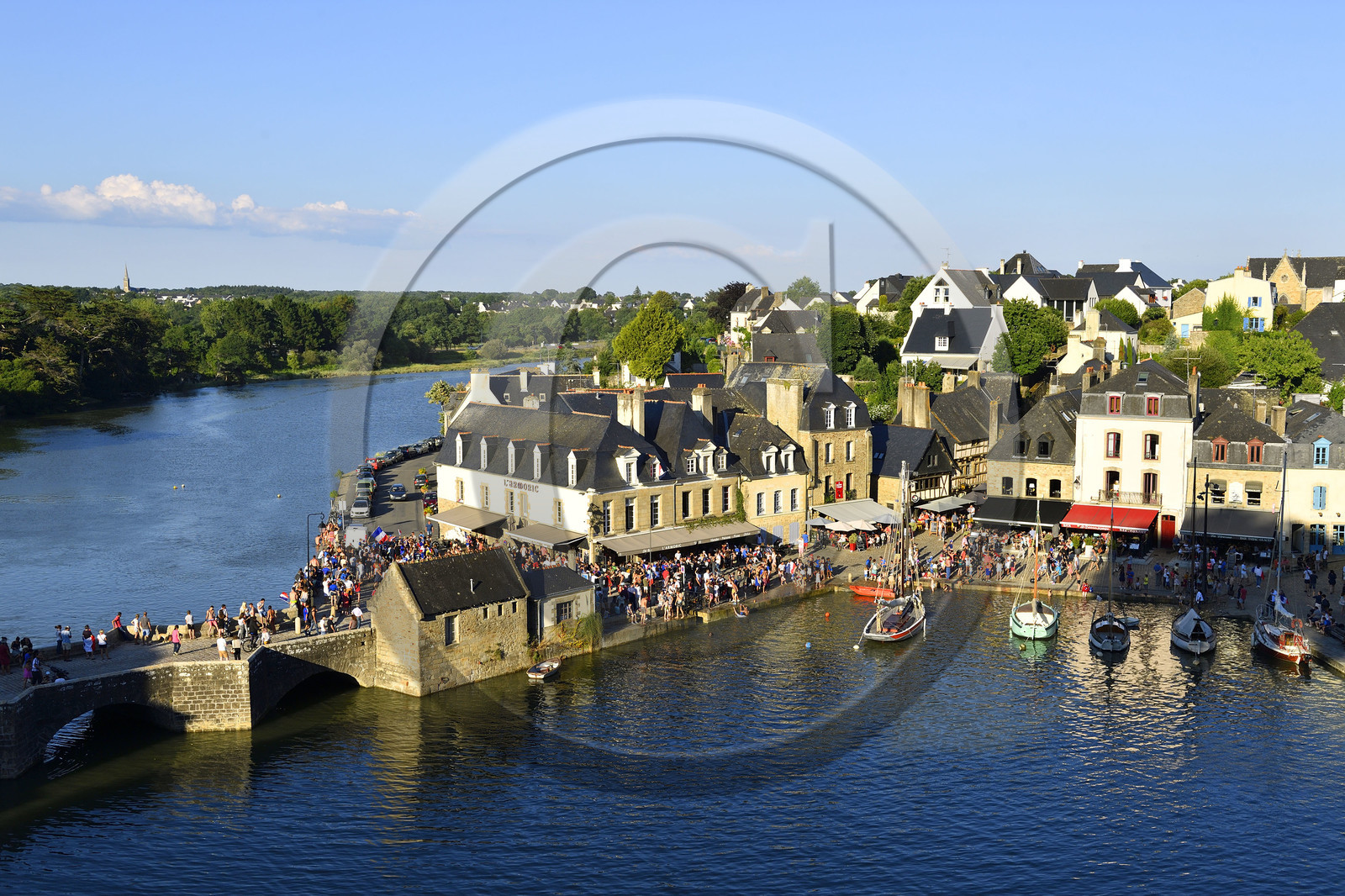 France, Auray