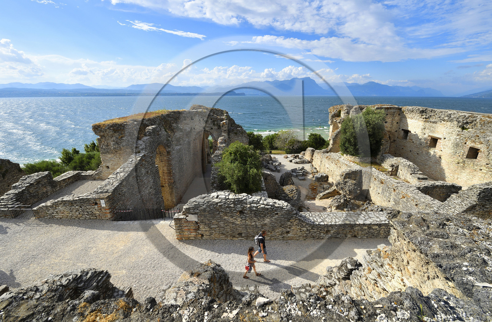 Italie lombardie lac garde sirmione grotte