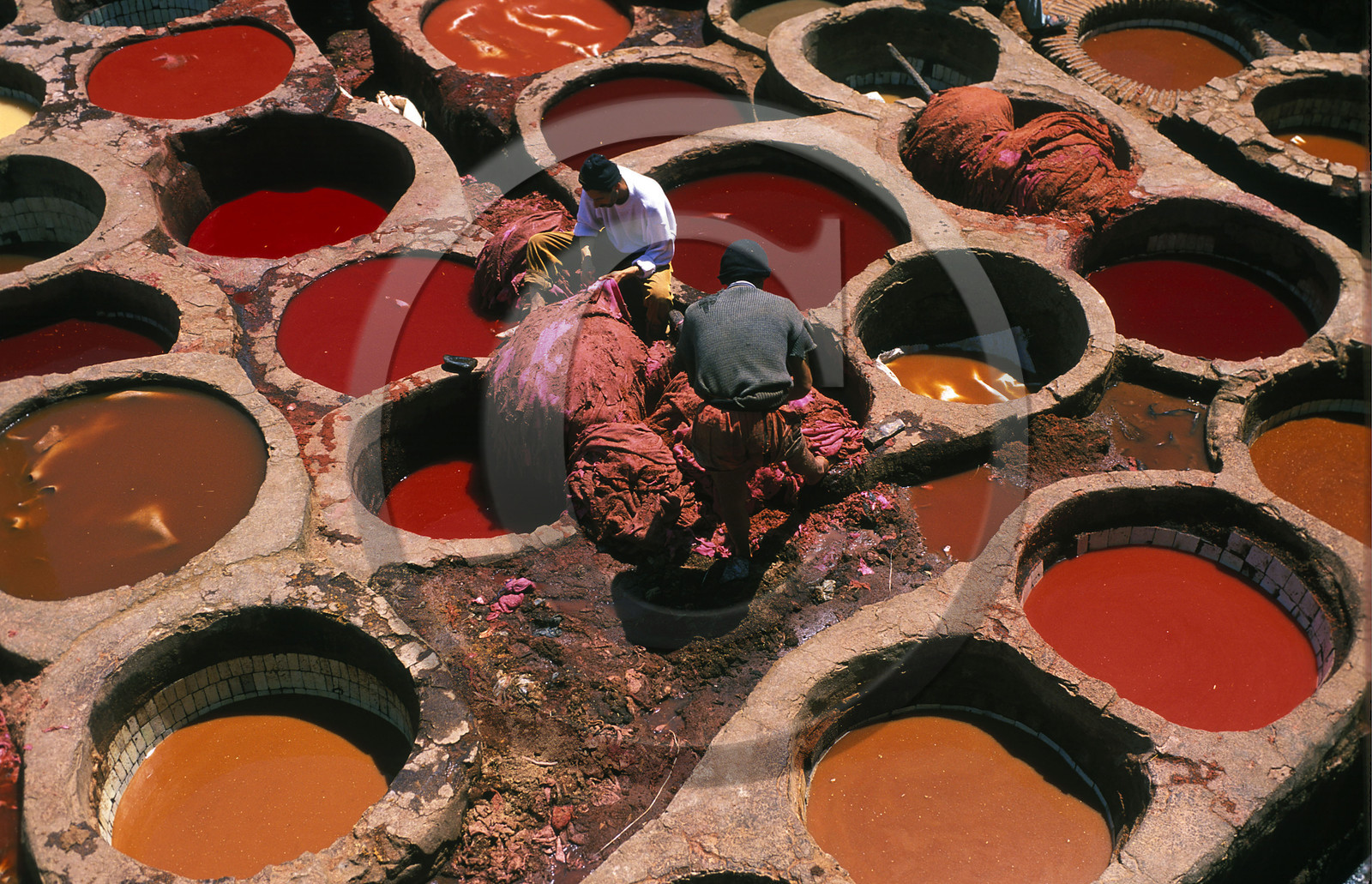 MAROC   FES.SOUK DES TANNEURS