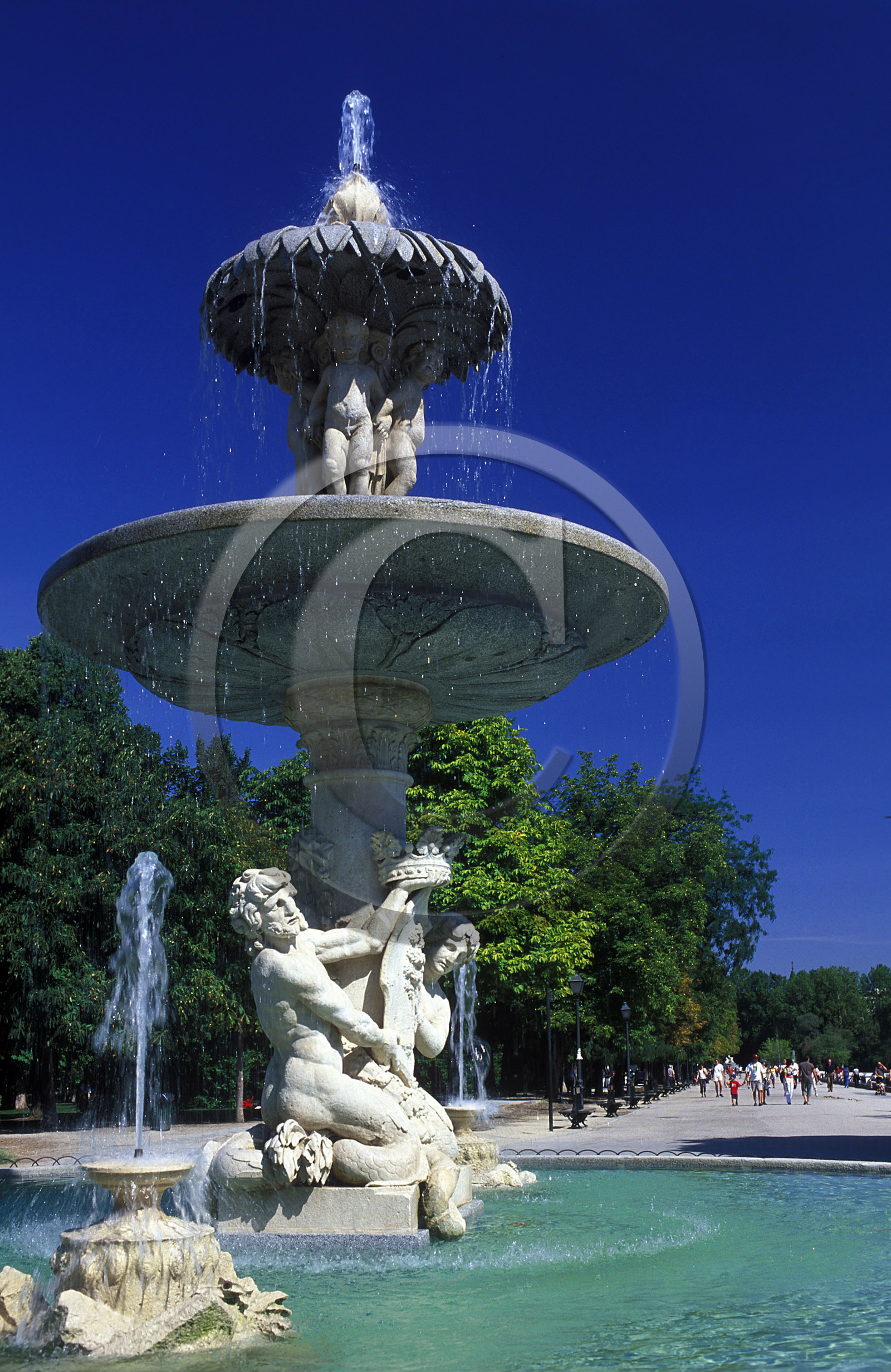 ESPAGNE   CASTILLE   MADRID..PARC DU RETIRO..MONUMENT ¿ ALPHONSE