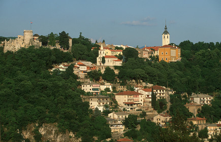 CROATIE. RIJEKA. TRSAT AVEC LE KASTEL