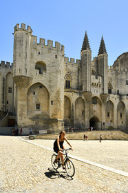 France, Avignon