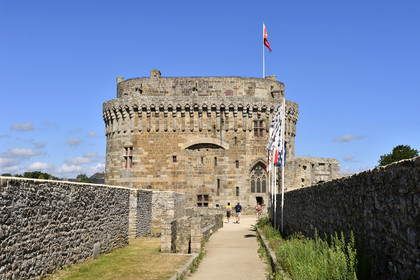 France, Dinan