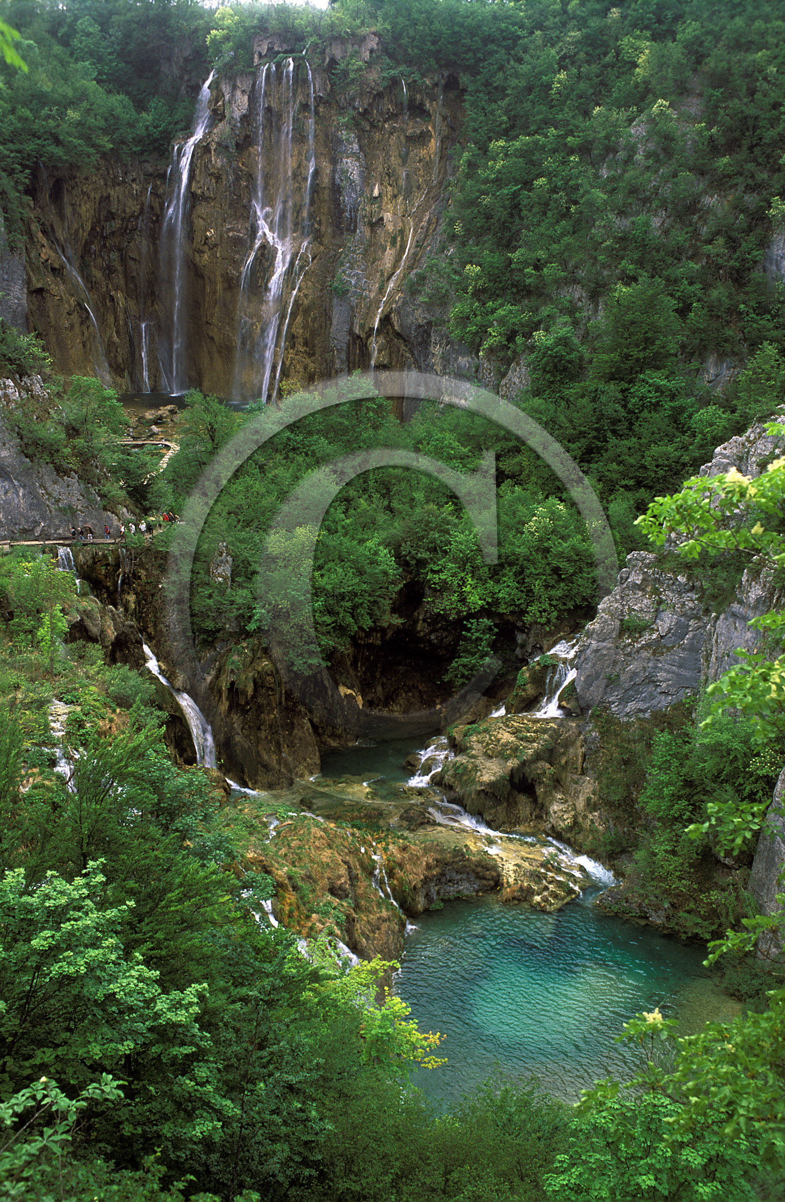 PARC NATIONAL DE PLITVICE. CROATIE