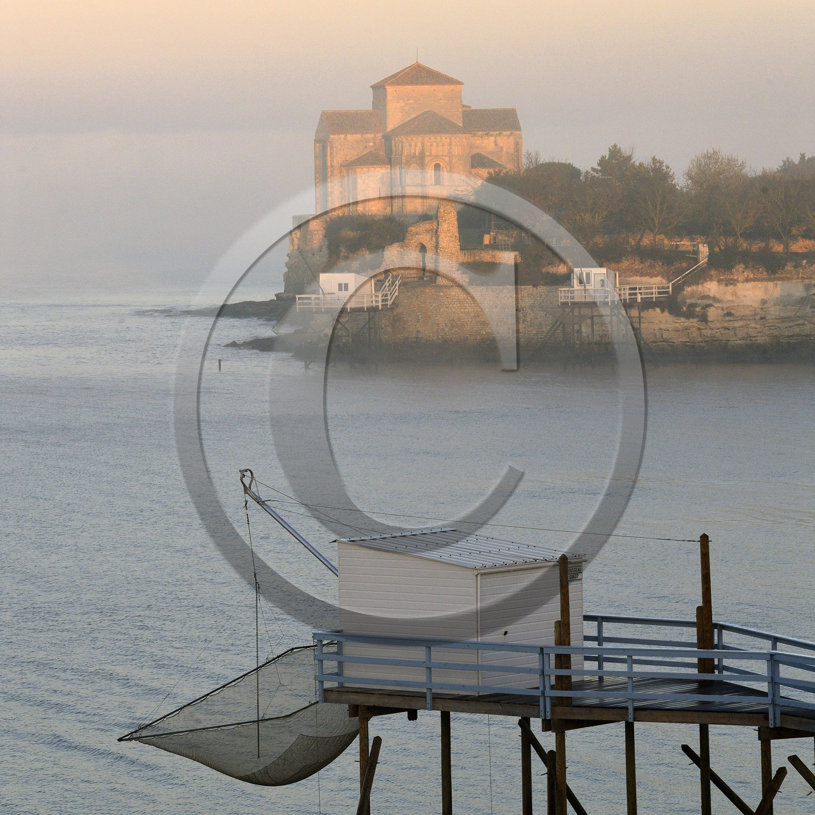 France charente maritime estuaire gironde saintonge talmont sur gironde