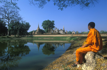 THAILANDE   SUKHOTHAI.TEMPLE DE WAT MAHATHAT