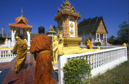 LAOS VIENTIANE.VAT PHA THAT LUANG
