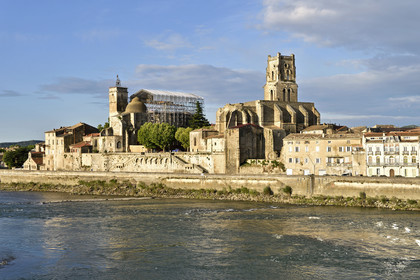 France, Pont St-Esprit