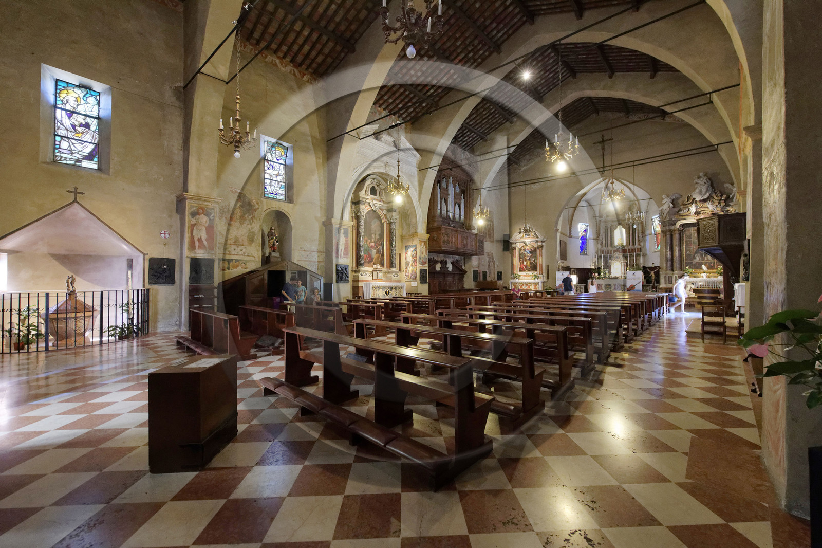 Italie lombardie lac garde sirmione eglise