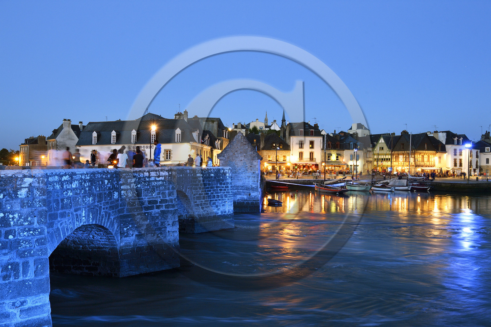 France, Auray