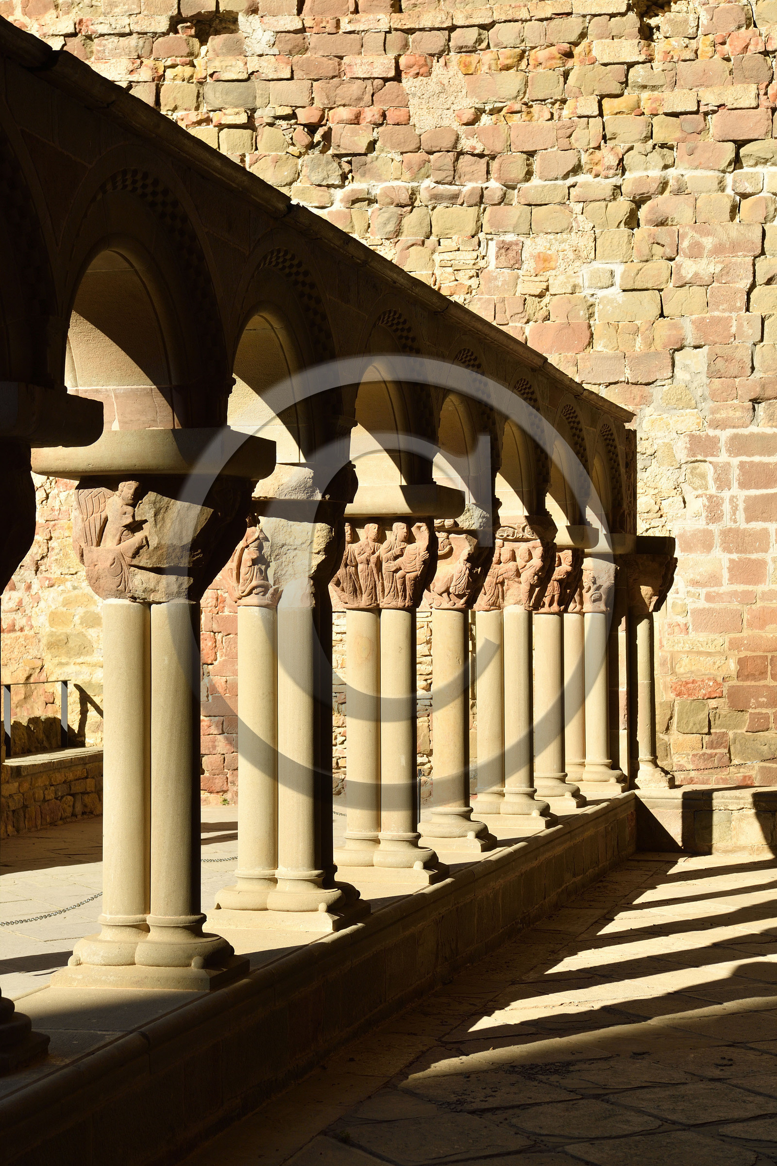 Espagne aragon jaca ermitage rupestre cloitre