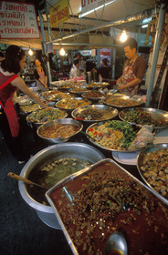 THAILANDE   BANGKOK.TEMPLE DU WAT ARUN