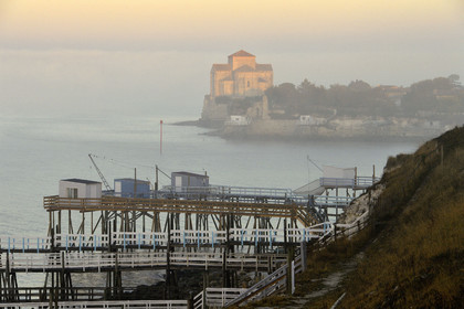 France charente maritime estuaire gironde saintonge talmont sur gironde