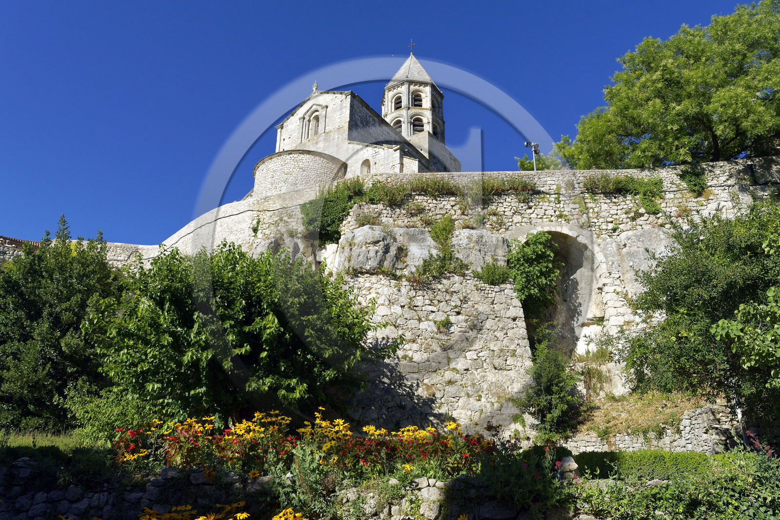 France, Garde Adhemar