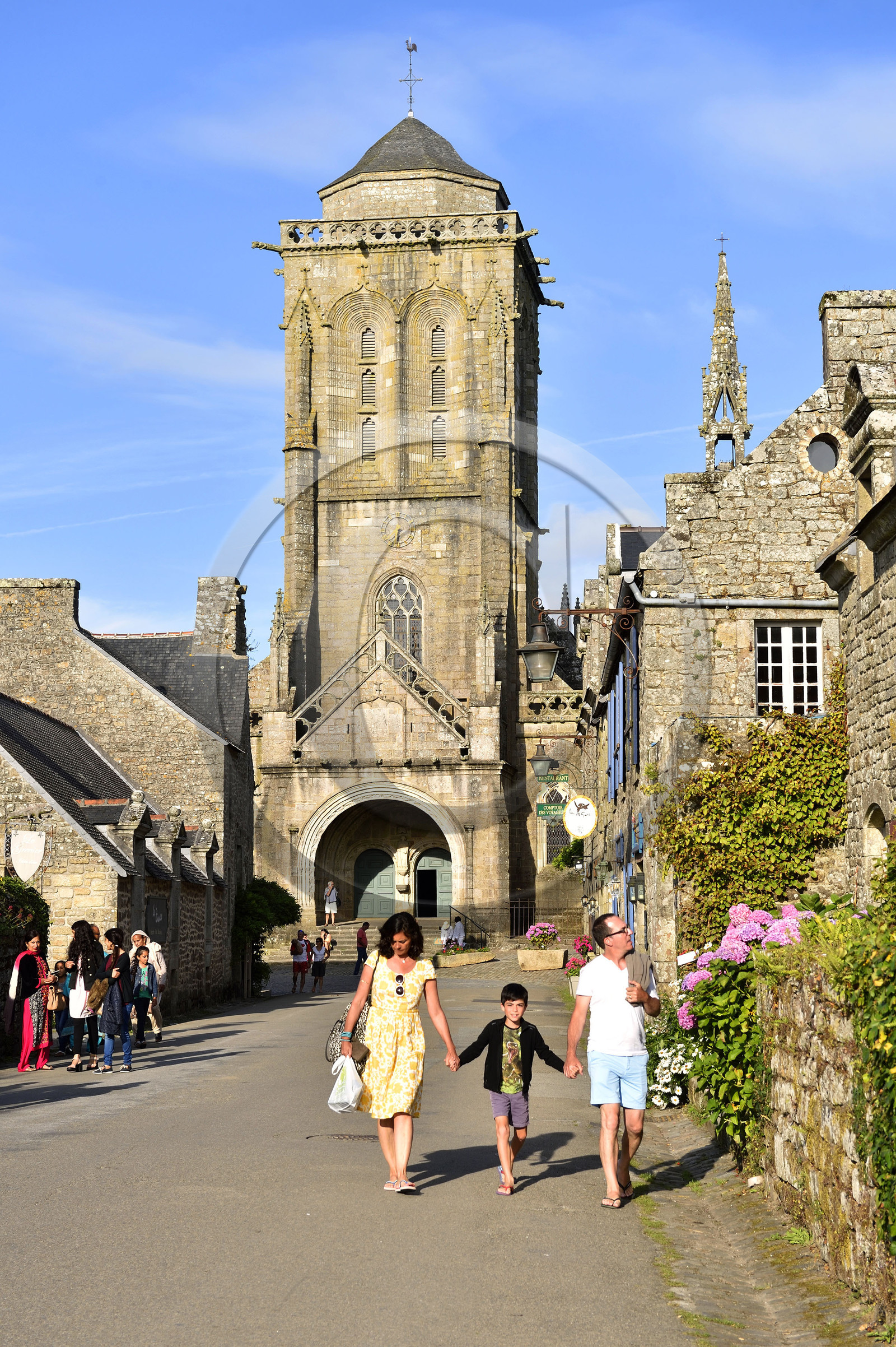 France, Locronan