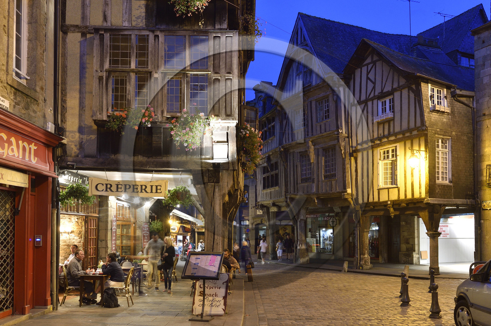 France, Dinan
