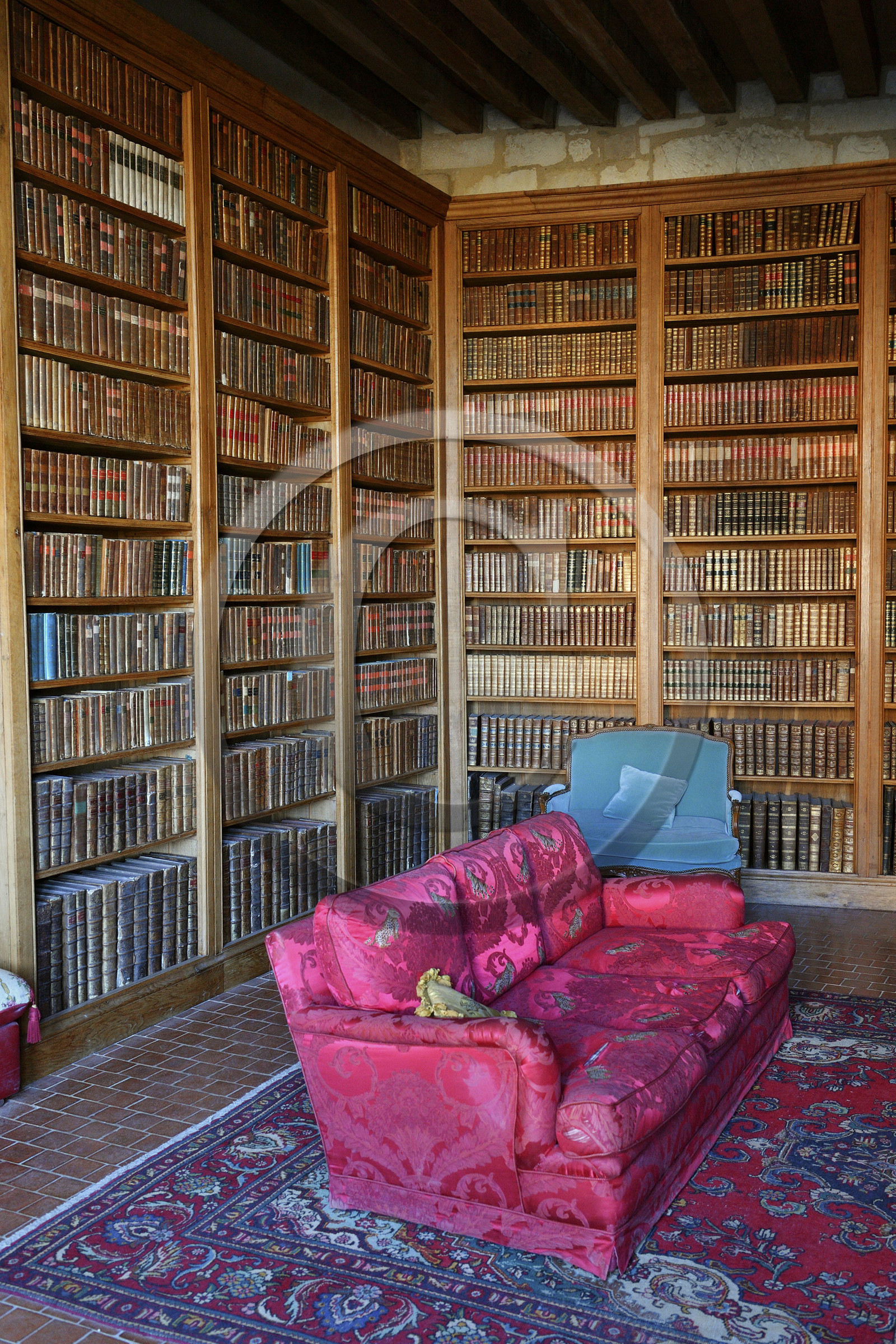 France charente rochefoucauld chateau surplombant tardoire