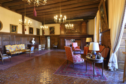 France charente rochefoucauld chateau surplombant tardoire