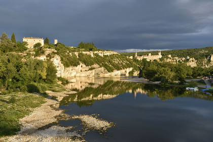 France, Aigueze