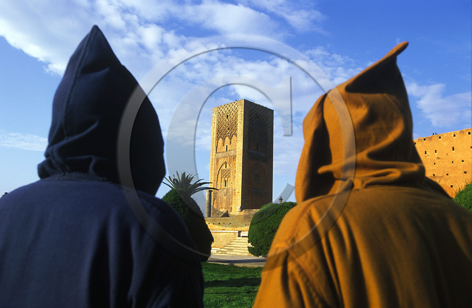 MAROC   RABAT.ESPLANADE DE LA MOSQUÉE YACOUB EL MANSOUR.TOUR HASSAN