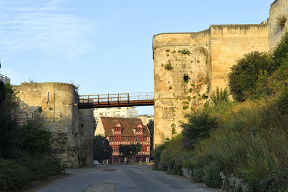 France, Caen