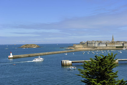 France, Saint-Malo