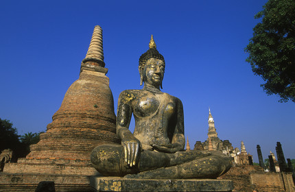 THAILANDE   SUKHOTHAI TEMPLE DE WAT MAHATHAT