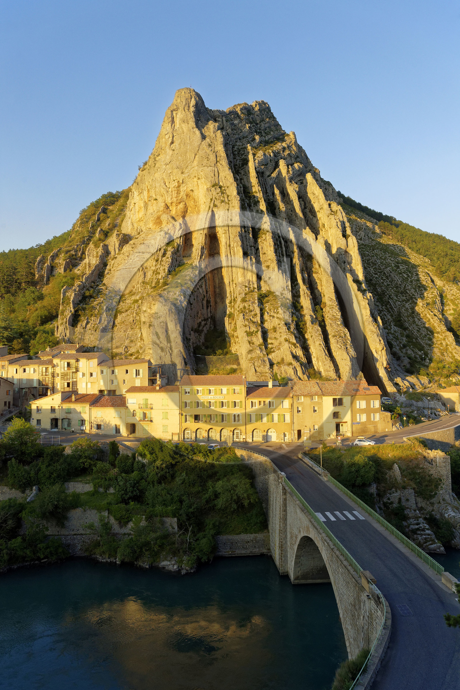France, Sisteron