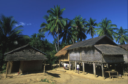 LAOS NORD VILLAGE DE KHOUAN SI