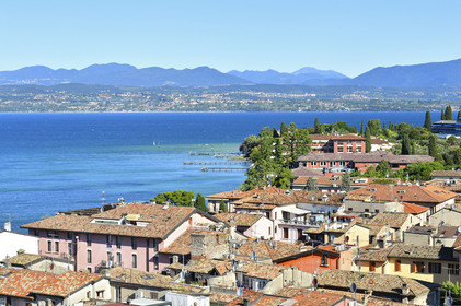 Italie lombardie lac garde sirmione chateau