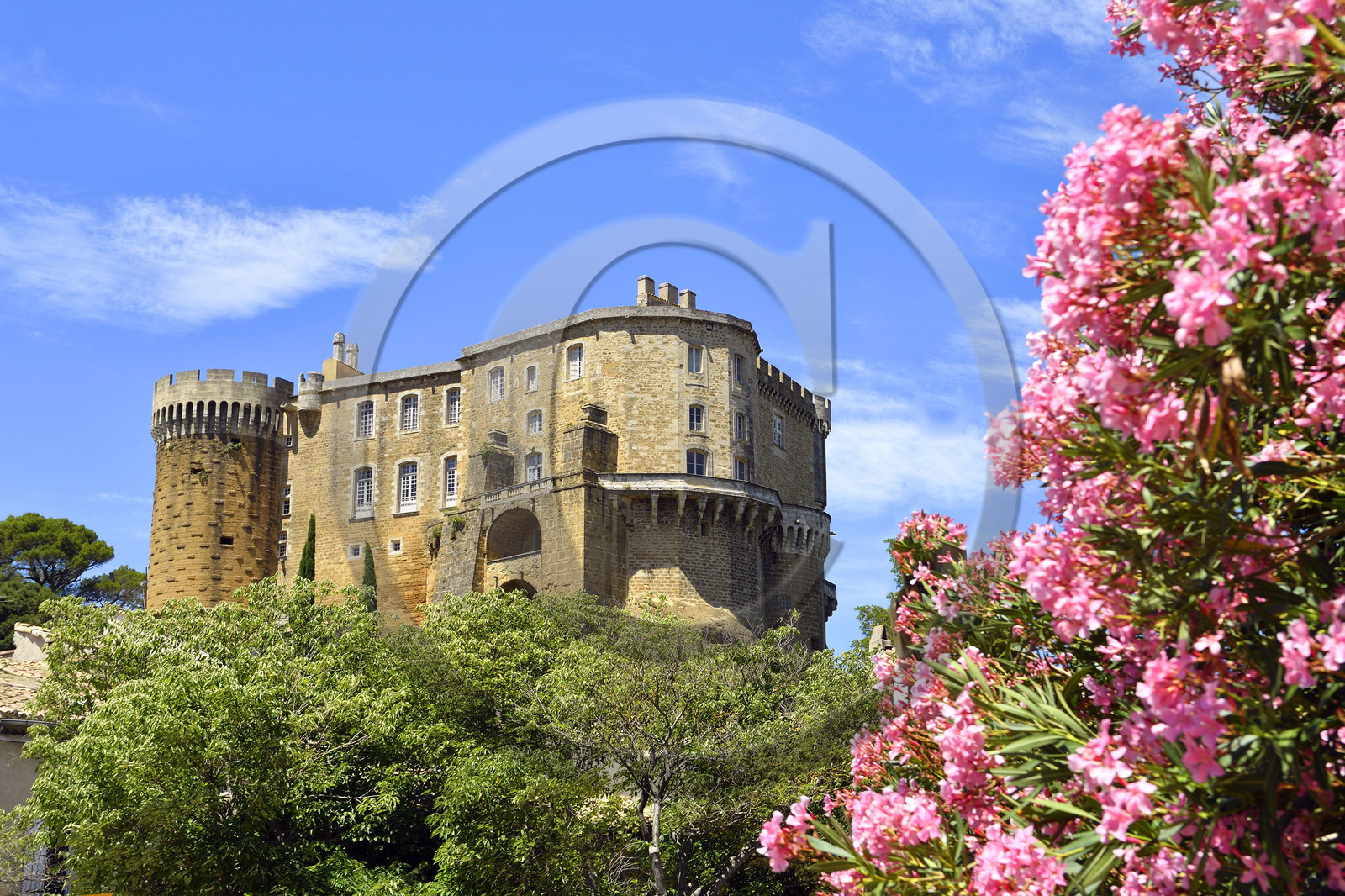 France, Suze la Rousse