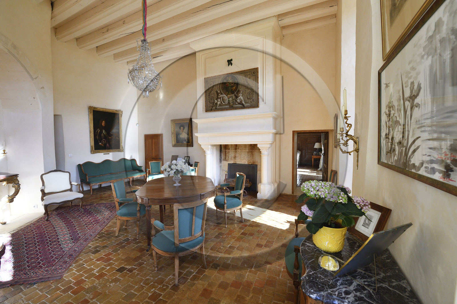 France charente rochefoucauld chateau surplombant tardoire