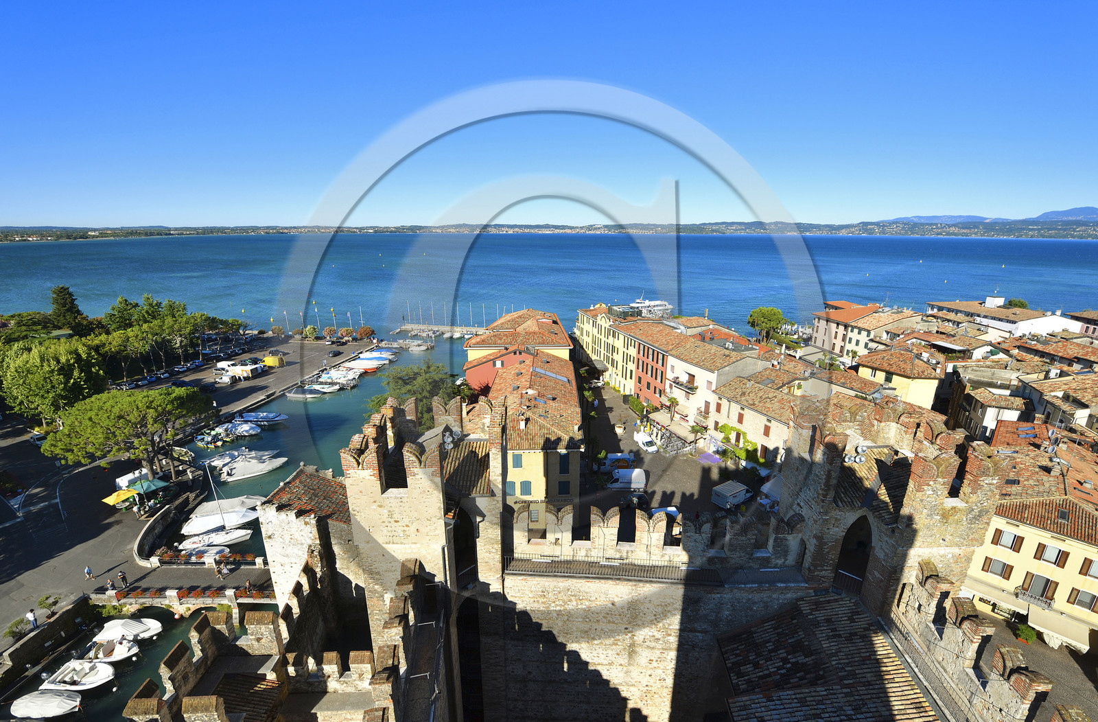 Italie lombardie lac garde sirmione chateau